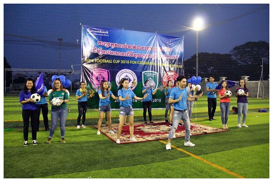 The performance of the staff of Sacombank Cambodia in the Opening Ceremony